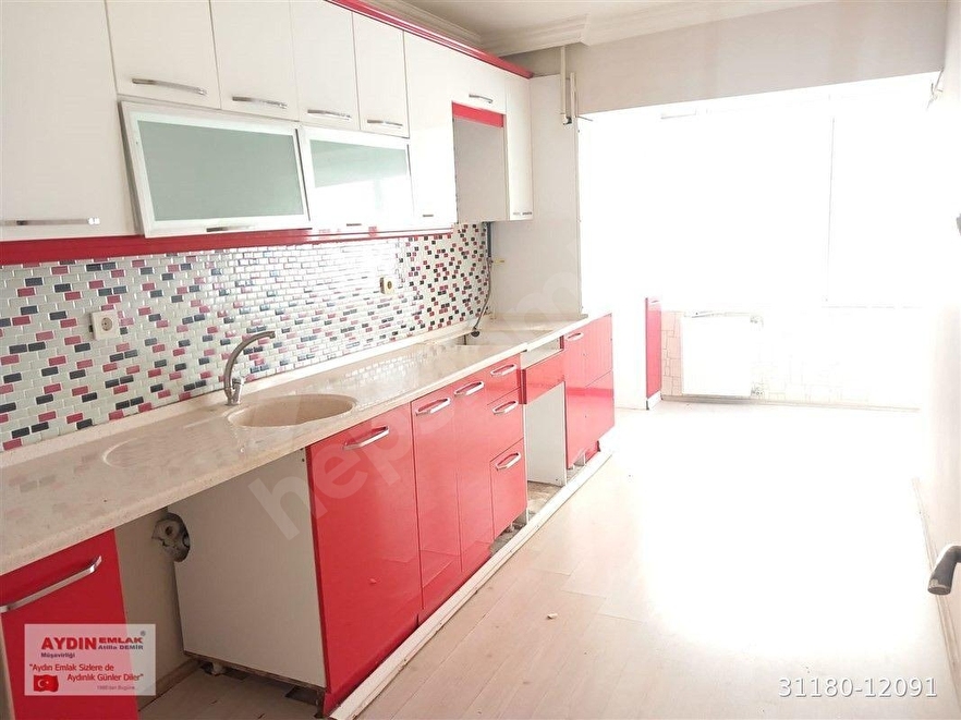 BURSA NİLÜFER BEŞEVLER DE KELEPİR SATILIK 3.KAT 3+1 SİTE İÇİ DAİRE : 5.150.000 TL