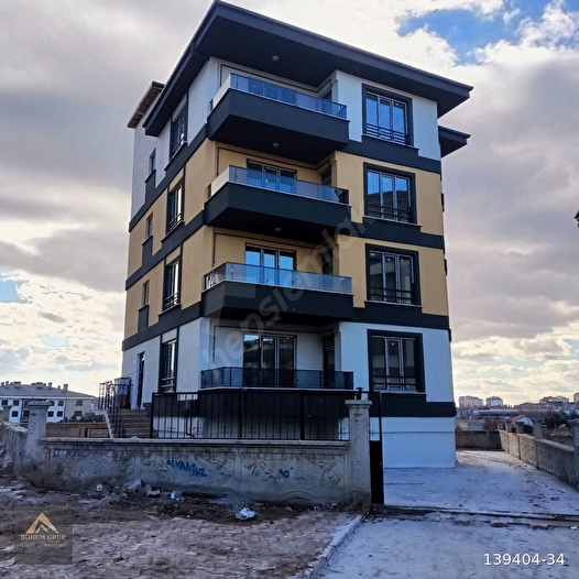 KONYA/SELÇUKLU PARSANA MAHALLESİNDE LÜKS SATILIK DAİRE!!!