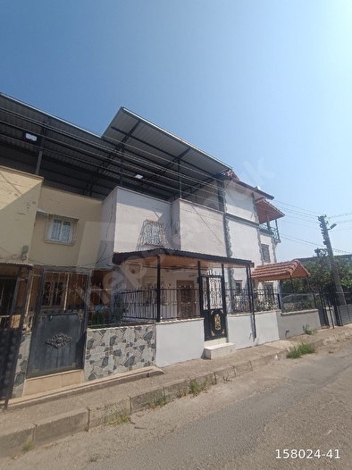 MADENLİ HAS EMLAK'TAN SATİLİK ÇAĞDAŞKENTTE VİLLA