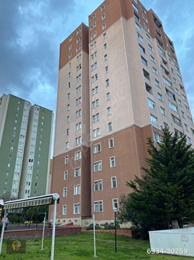 PETEK'TEN BEYLİKDÜZÜ'NDE 3+1 HAVUZLU OTURUMA HAZIR SATILIK KELEPİR DAİRE