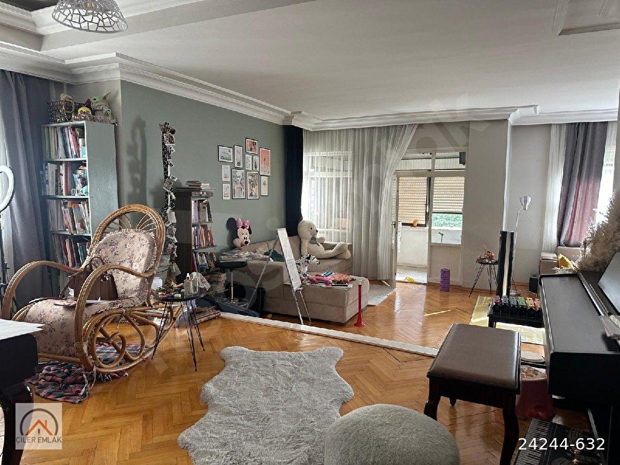 Minibüs Caddesi'ne 2. Binada, Önü Açık, Ferah Geniş M2'li 3+1