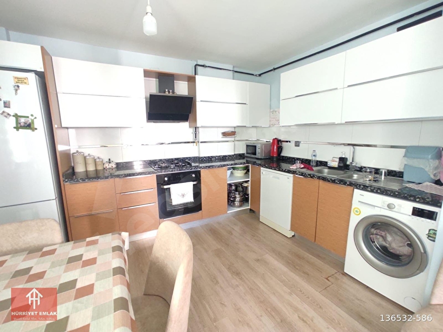 TOROS MAH. MERKEZİ KONUMDA KENANEVREN BUL. YAKIN ÜÇ CEPHELİ 2+1 SATILIK DAİRE