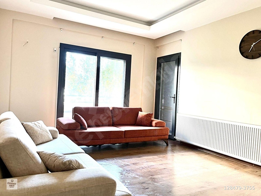 ÖĞRETMEN EMLAKTAN ALTINTEPEDE SİTE İÇİNDE OTOPARKLI  YÜKSEK GİRİŞ  3+1 DAİRE