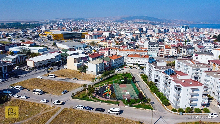 Bandırma İhsaniye'de Site İçi,Çift Balkonlu Satılık 3+1 Daire