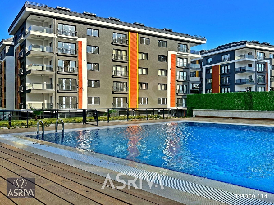 BEYLİKDÜZÜ ASRİVA'DAN HAVUZLU SİTE İÇERİSİNDE KALAN TEK 2+1 !!!