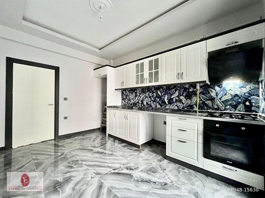 ▀YÜKSELDEN▀ AKÇAY'DA KAPALI MUTFAK ÇİFT BALKON LÜKS 2+1 DAİRE▄
