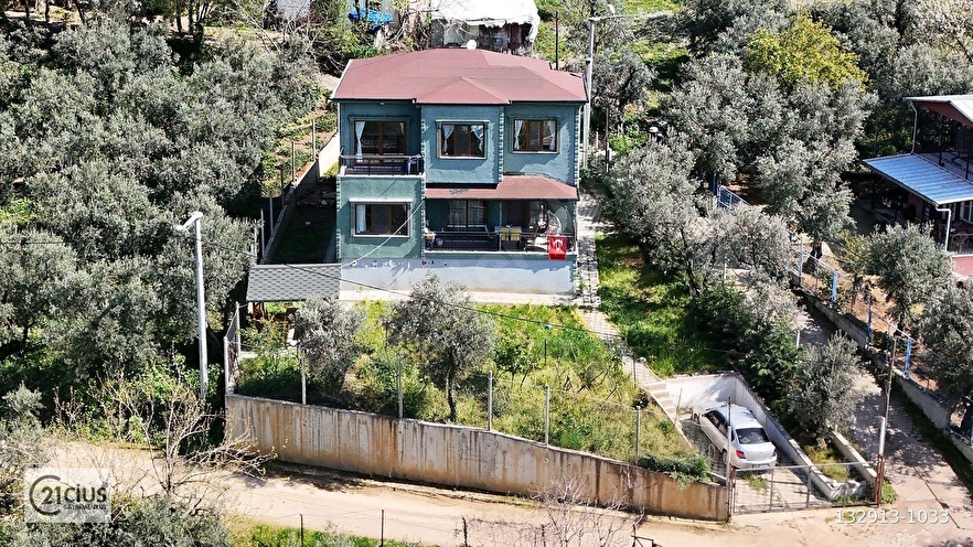 C21 Cius; Tarihi YeniGürle Manzaralı Satılık Bahçeli Müstakil 4+1