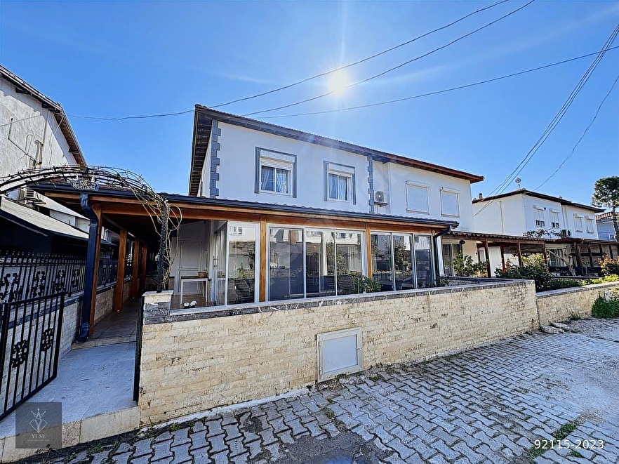 YUSE'DEN DALYAN'DA MARİNAYA YÜRÜME MESAFESİNDE SATILIK 2+1 VİLLA