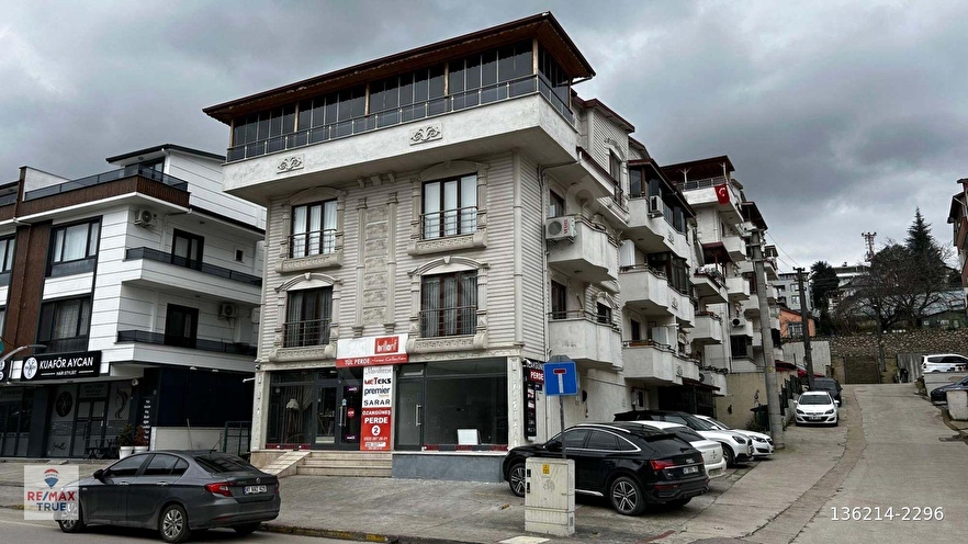 BAŞİSKELE PINAR CADDESİ ÜZERİNDE SATILIK 4+1 DUBLEKS DAİRE