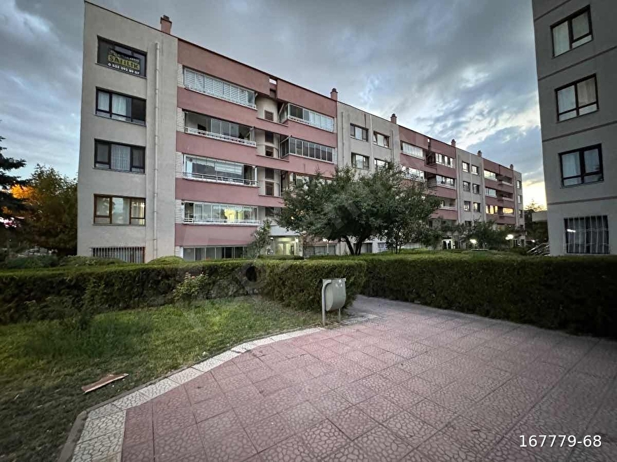 HERŞEYİYLE YENİLENMİŞ GÜZELKENT KARAŞİMŞEK SİTESİNDE 1. KAT 3+1