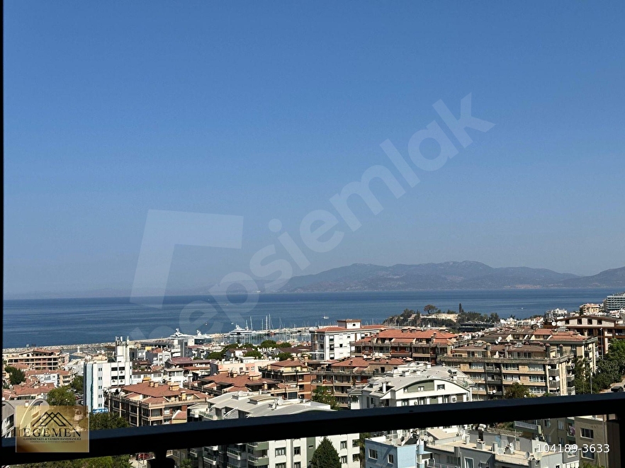 KUŞADASI MERKEZDE FULL DENİZ MANZARALI 3+1 SATILIK DAİRE