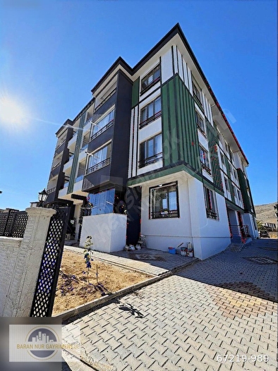 KAHRAMANLAR CADDESİNE YAKIN SATILIK SIFIR ARA KAT DAİRELER