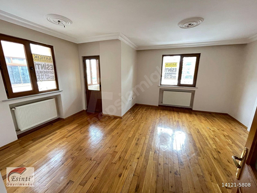 ATAŞEHİR İNÖNÜ'DE METROYA VE BRANDIUM AVM'YE YAKIN KONUMDA 3+1