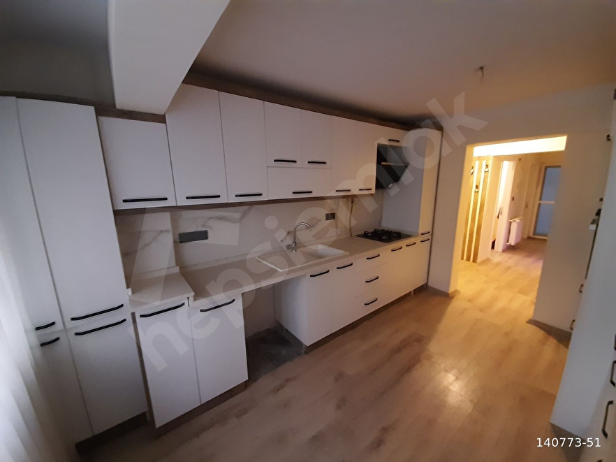 Konak Güzelyalı da Yüksek giriş Full Yapılı Satılık Daire