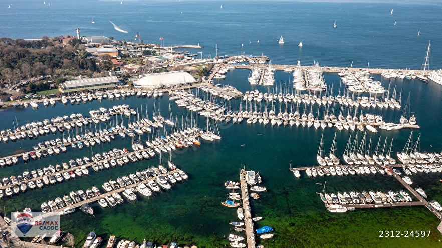 FENERBAHÇE'NİN KALBİNDE DENİZ, MARİNA MANZARALI, 420 M2, 5+1, ARA DUBLEKS...