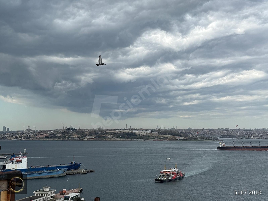 Üsküdar Selimiye'de Kapanmaz Deniz Manzaralı Dubleks