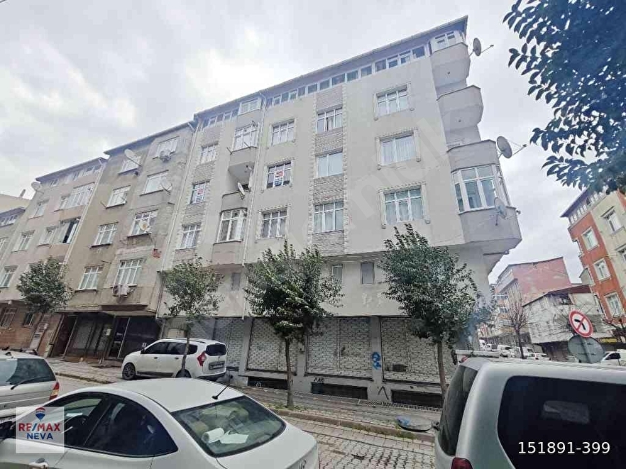 SULTANGAZİ CEBECİ U CADDESİ ÜZERİNDE ARA KAT SATILIK 2+1 DAİRE