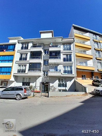 SEĞMENLER MAHALLESİ MERKEZİ KONUMLU 2+1/65 METREKARE ARAKAT MASRAFSIZ AMERİKAN MUTFAKLI DAİRE