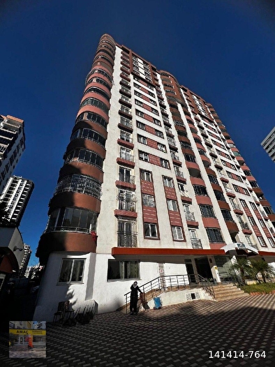 YILIN SON FIRSATI!! İSKANLI 2+1 GÜVENLİKLİ GENİŞ CAM BALKONLU GENÇ BİNA