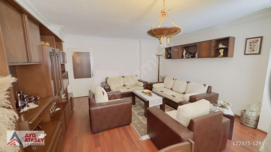 BEYAZEVLER 'DE ÇAMLIK CİVARI SİTEDE 3+1 KAP.MUTFAK SATILIK DAİRE