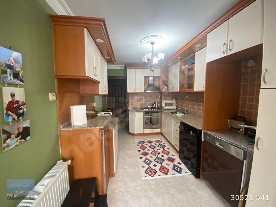 Narlıdere Çok merkezi konumda çok bakımlı satılık daire