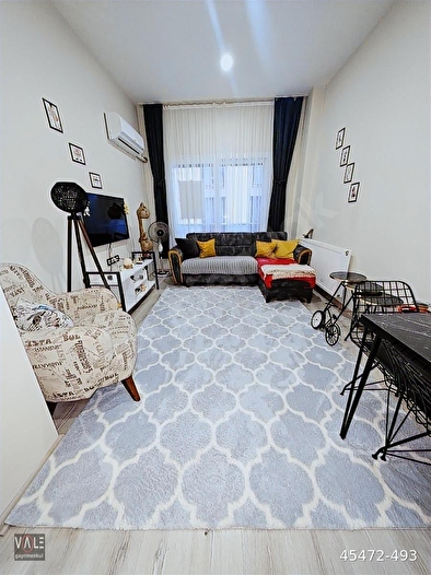 Karşıyaka Şemikler de Satılık 2+1 Daire