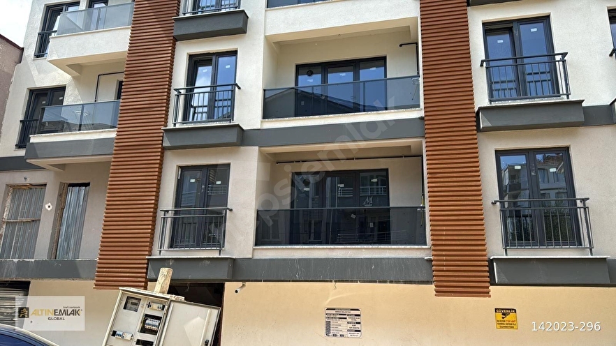 ALTIN EMLAK'tan DERİNCE ÇENEDAĞ MAH. MERKEZİNDE SATILIK 3+1