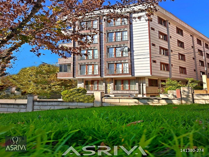 BEYLİKDÜZÜ ASRİVA'DAN MUHTEŞEM KONUMDA 2+1 FIRSAT ARAKAT!