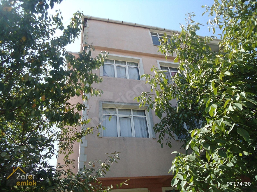 ATATÜRK MAHALESİNDE SATILIK BAHÇELİ 4 KATLI MÜSTAKİL BİNA SATILIKTIR.