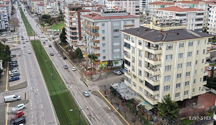 ATATÜRK MAH.DE CADDE ÜZERİNDE SATILIK 4+1 DAİRE