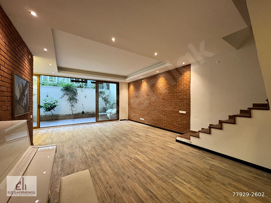 ELİZ'DEN TEŞVİKİYE'DE GENÇ BİNADA MUHTEŞEM BAHÇE KATI