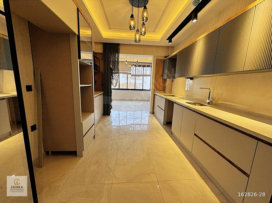 BELKISTA ANA CADDE ÜZERİ 3,5+1 ULTRA LÜKS AKILLI DAİRE YENİ YAPI