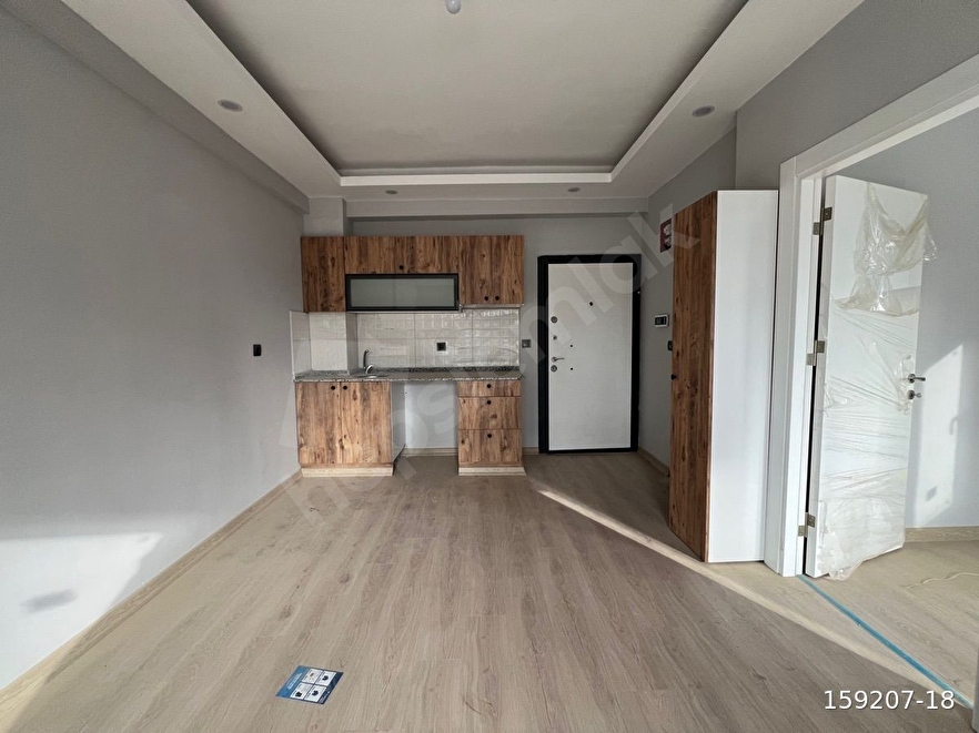 GÜLTEPEDE 1+1 BULVAR ÜZERİ KÖŞE DAİRE KAÇMAZKENAN EVRENDE 2+1K MUTFAKGENİŞ OTURUMLU BALKONLU DAİRE