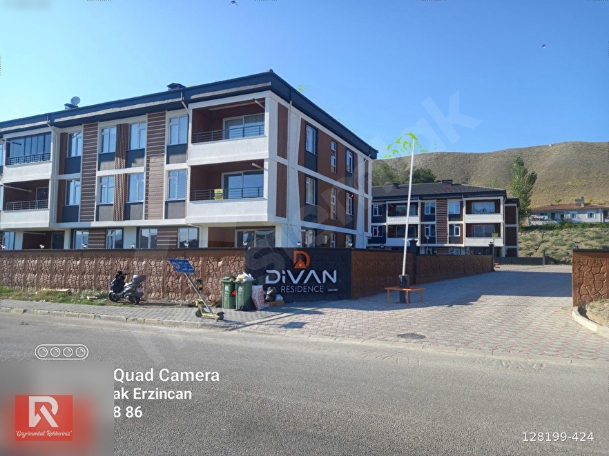 REHBER EMLAKTAN ARAŞTIRMA HAST. YOL ÜZERİ 1+1 REZİDANS DAİRE ! !