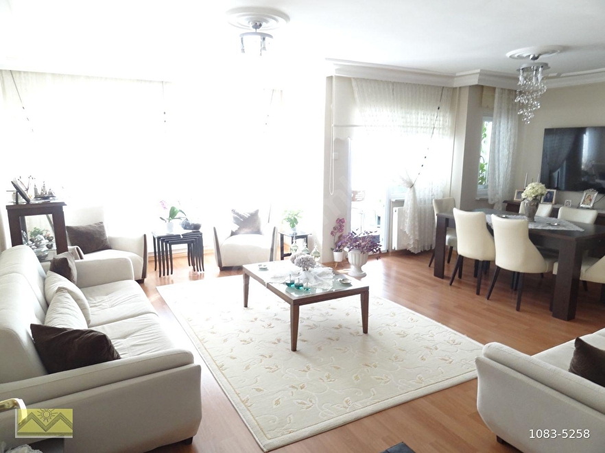 BİLGİNLER CADDE YAKINI