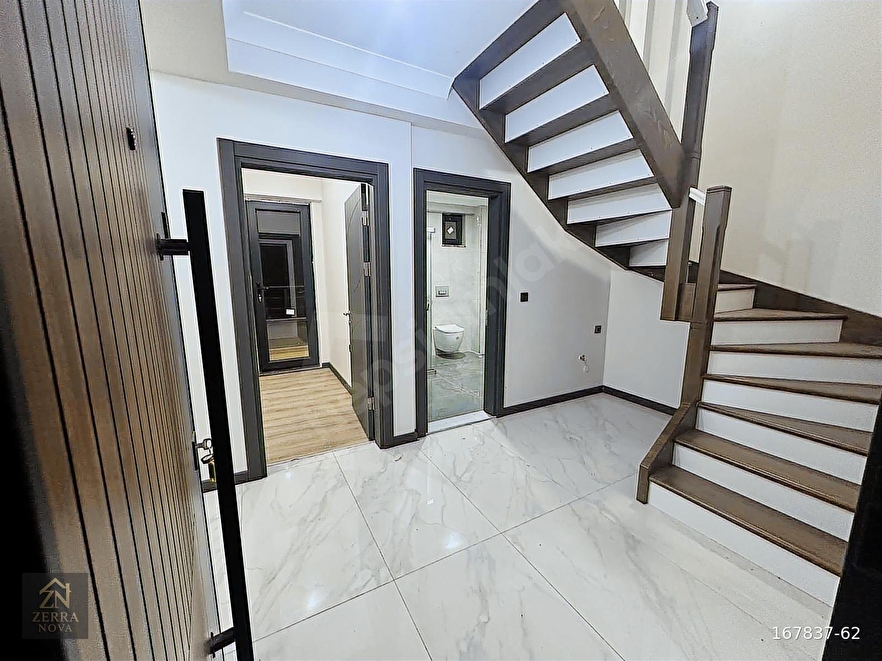 STRADA AVM YANI 3+1 SATILIK ÇATI DUBLEX