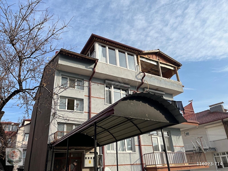 ISPARTA MERKEZ YEDİŞEHİTLER MAH.2+1 100M2. DOĞALGAZLI TERASLI SATILIK ÇATI KATI