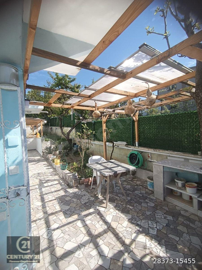 Ferah Bahçeli ve Deniz Manzaralı Kaçırılmayacak Villa 28373-15455 ...