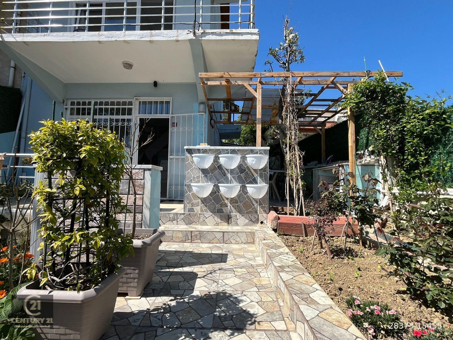 Ferah Bahçeli ve Deniz Manzaralı Kaçırılmayacak Villa 28373-15455 ...