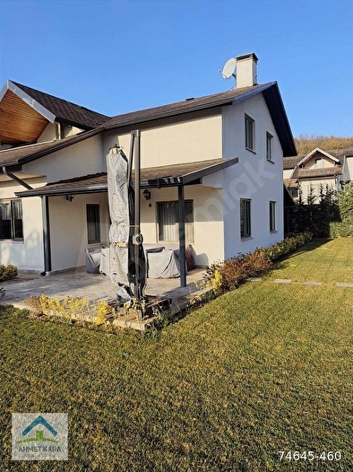 ORMANLARLA ÇEVRİLİ MUHTEŞEM DOĞASIYLA SATLIK VİLLA