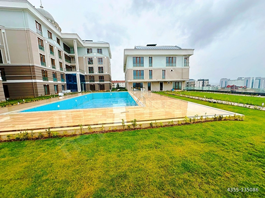 CAPTAİN HİLL RESİDENCE'DA SIFIR 2 AYRI BAHÇELİ 210m2 SATILIK 3+1