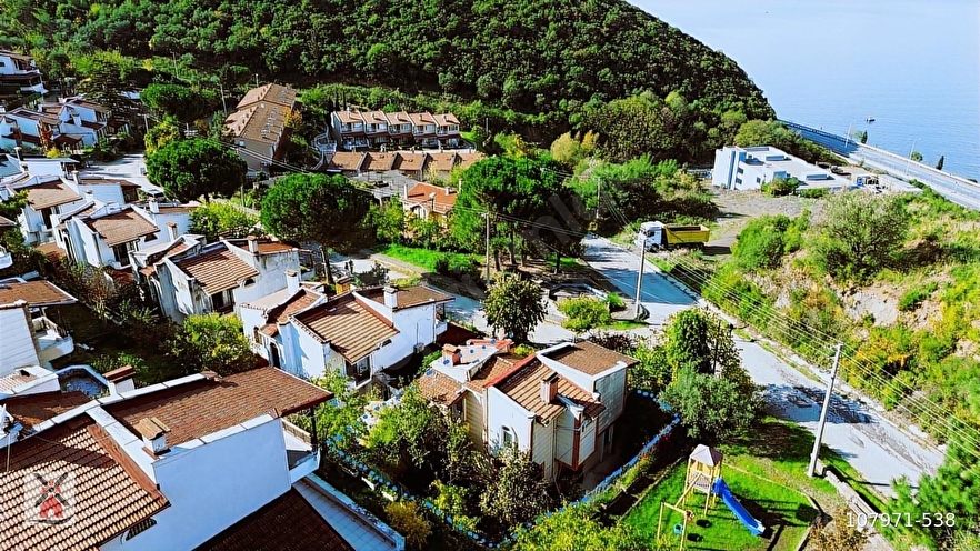 HALIDERE DENİZ MANZARALI MÜSTAKİL VİLLA