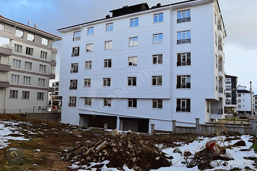 İZZET BAYSAL MAH'DE,2+1, LÜKS, N.KEMAL CADDESİNDE YERDEN ISITMA