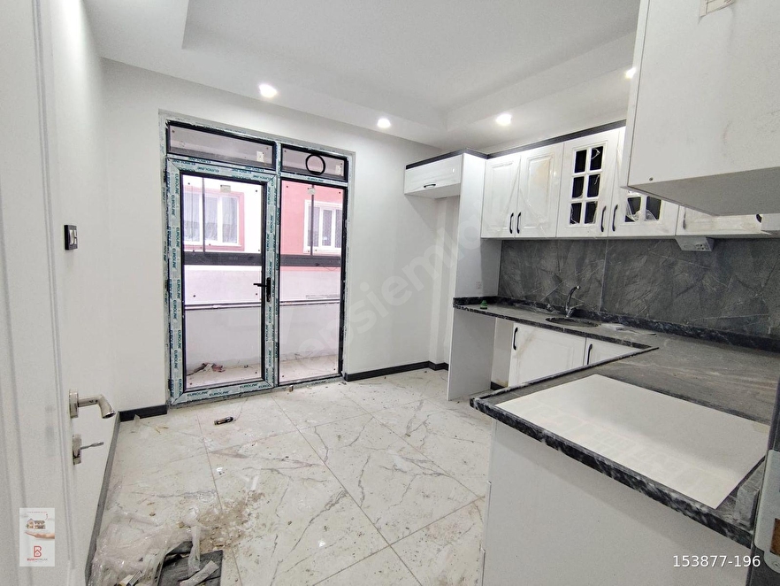 BUSEM EMLAKTAN EMEK MAH ALBAYRAK CAD. YAKINI 2+1 SATILIK DAİRE