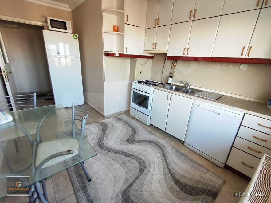 BANDIRMA CADDE GAYRİMENKUL'DEN MEHMETÇİK CADDESİNDE 2+1 DAİRE SATILIKTIR