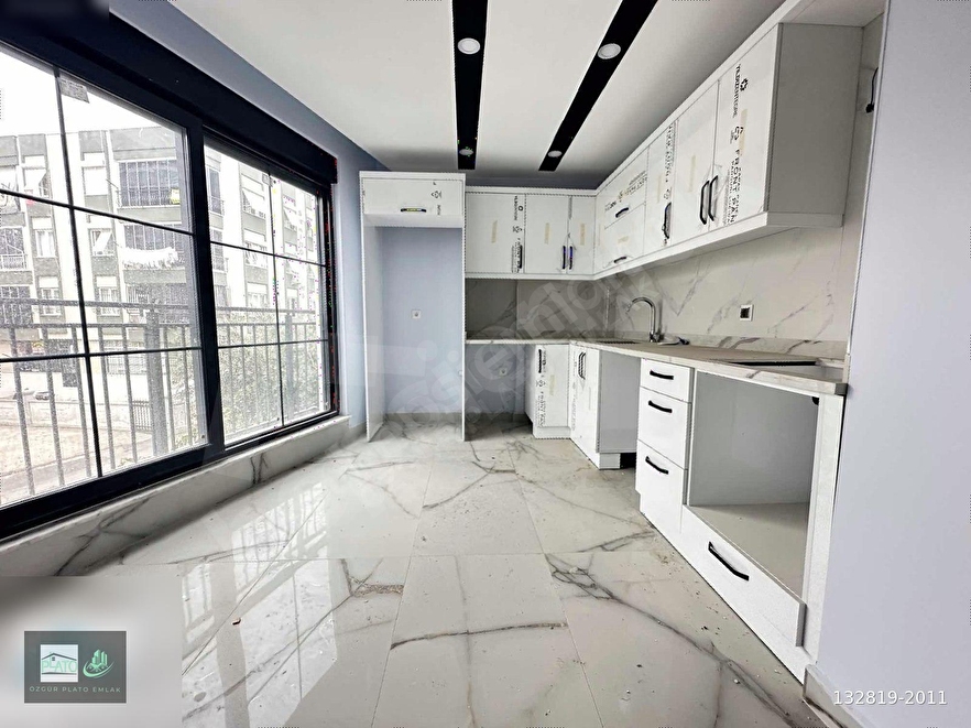 YENİ MAHALLE'DE TRAMVAY DİBİ TEK DAİRE ÜZERİ SATILIK 2+1 DAİRE!!