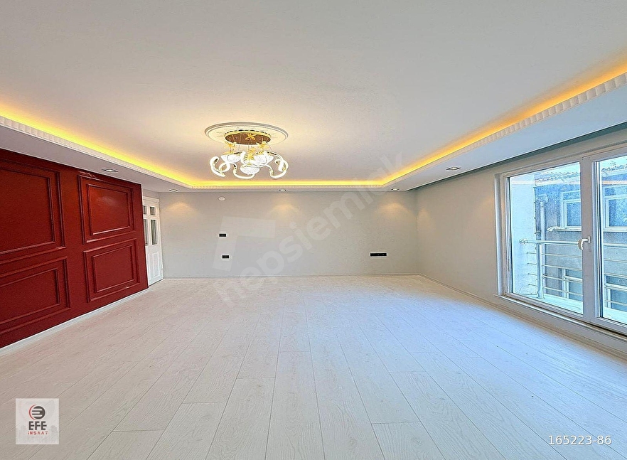 EFE'DEN MEYROBÜSE YAKIN ÇİFT CEPHE BALKONLU SATILIK 2+1 ARA KAT