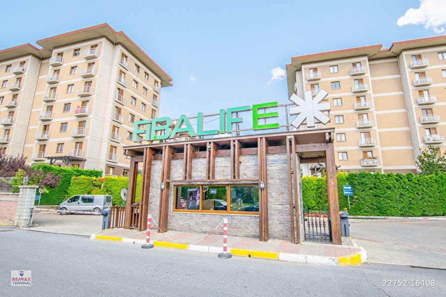 Remax Oya Doğan Özel ve Premium Dizanyn Edilmiş Fiba Life Satılık 4+1 Bahçe Dublex Fibalife