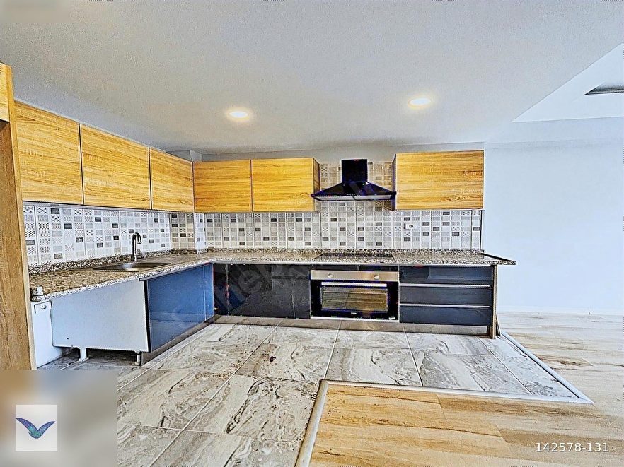 VADİ PARK'TA CUMHURİYET MH. HAVUZLU GÜVENLİKLİ 2+1 SATILIK DAİRE