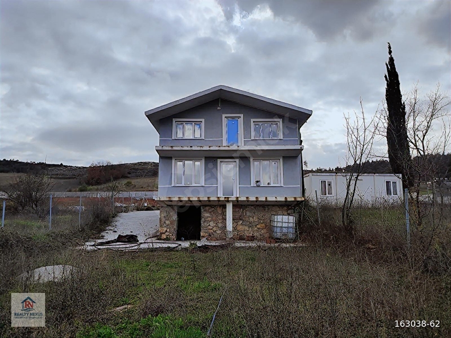 DÜRDANE KÖYÜNDE 948 m² ARSA İÇİNDE SIFIR 2 KATLI MÜSTAKİL EV